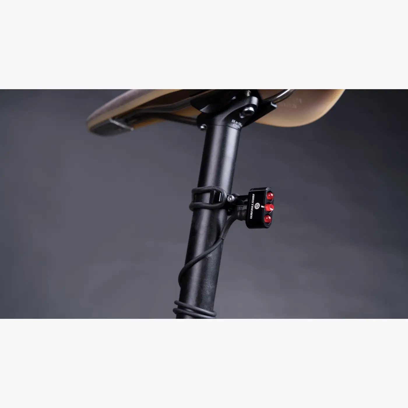 Supernova Airstream Tail Light 2 – na sztycę, czarna - Lights (SKU: KA616-BLK)
