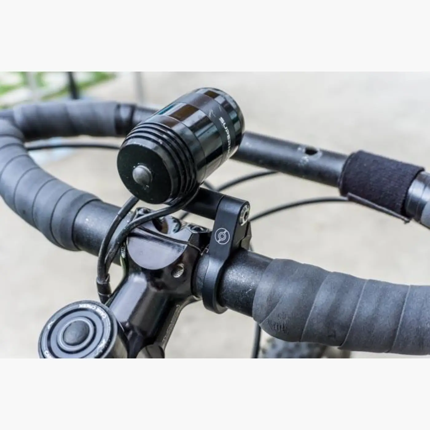 Supernova Universal HBM 35 - Handlebar Mount - Világítás (SKU: r-uhm35)