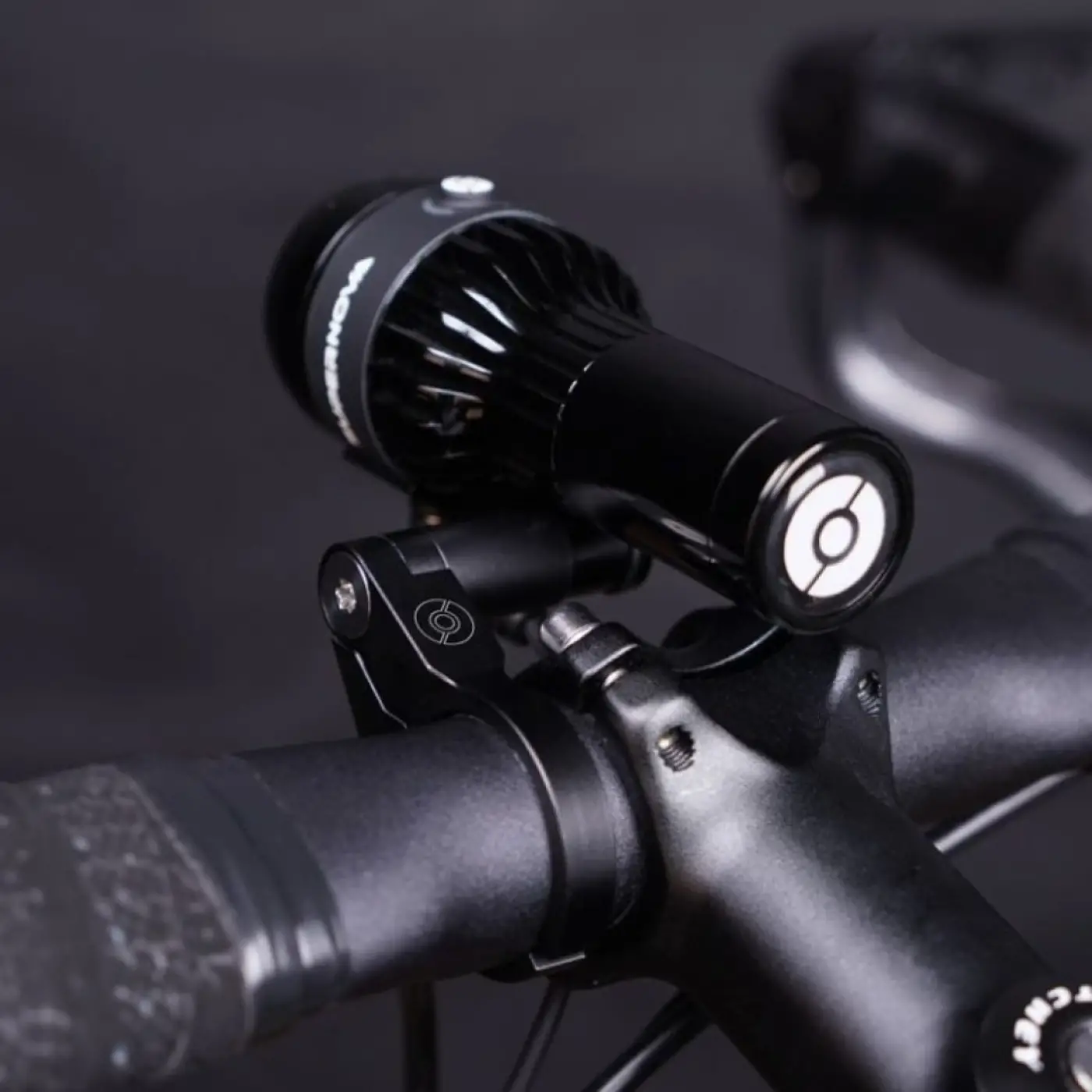 Supernova Universal HBM 35 - Handlebar Mount - Világítás (SKU: r-uhm35)