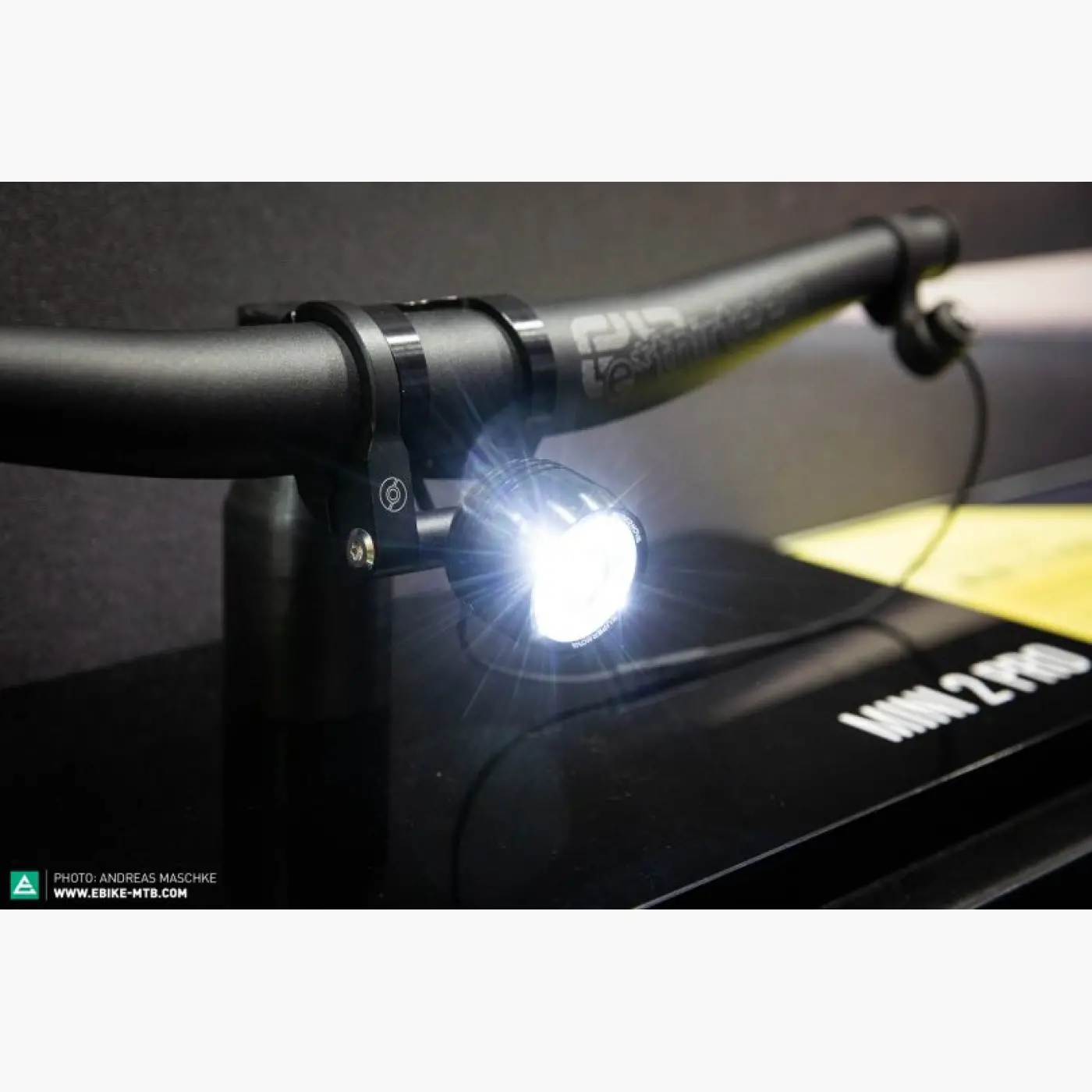 Supernova Universal HBM 35 - Handlebar Mount - Világítás (SKU: r-uhm35)