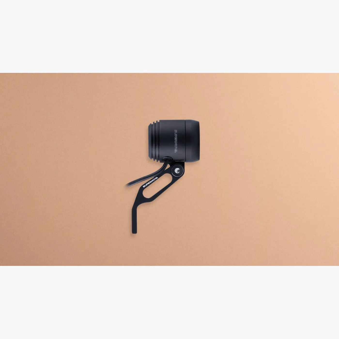 Supernova E3 Pure 3 dynamokoplamp – zwart - Lights (SKU: N-P3S-MBLK)