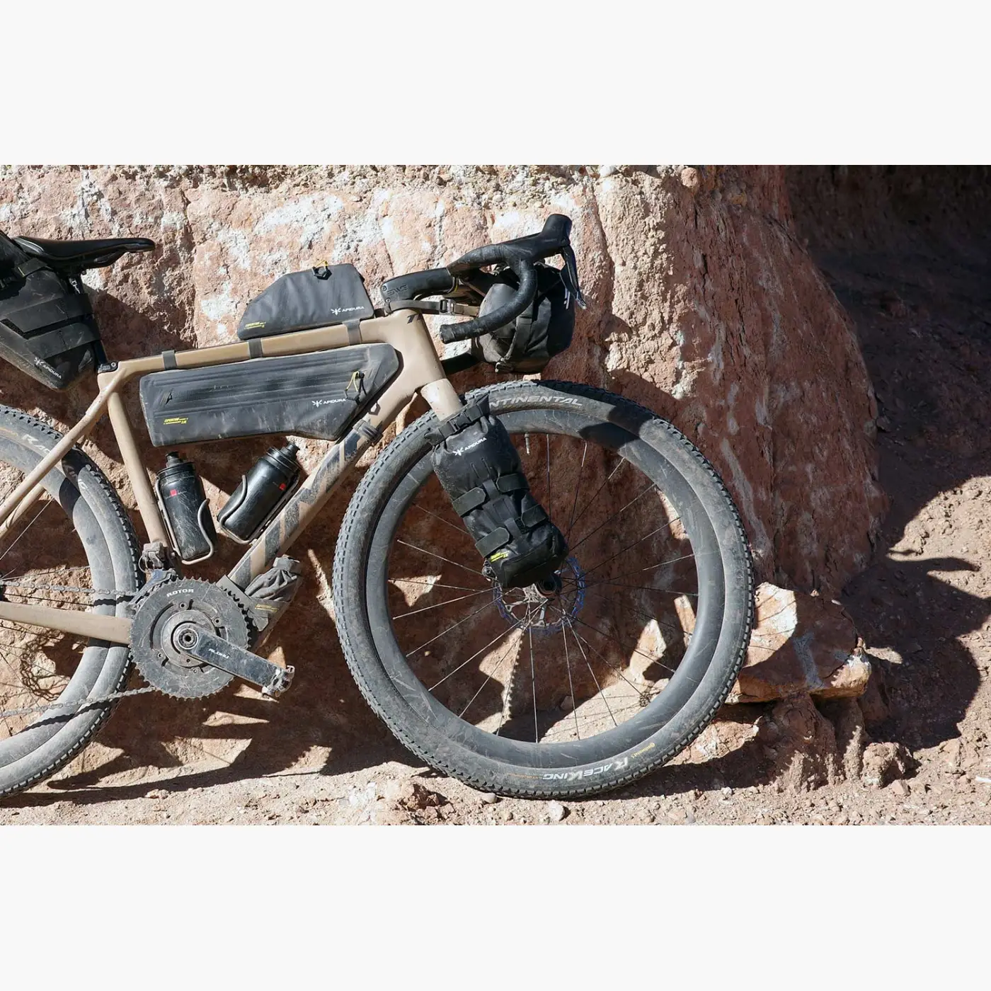 Apidura Expedition Cargo Cage Pack – NEW STYLE - 3.5 L - Bags (SKU: AEK) Apidura Expedition Cargo Cage Pack – NEW STYLE - 3.5 L - Bags (SKU: AEK)